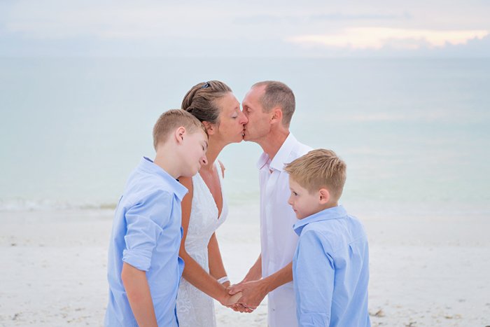 parents vow renewal with children